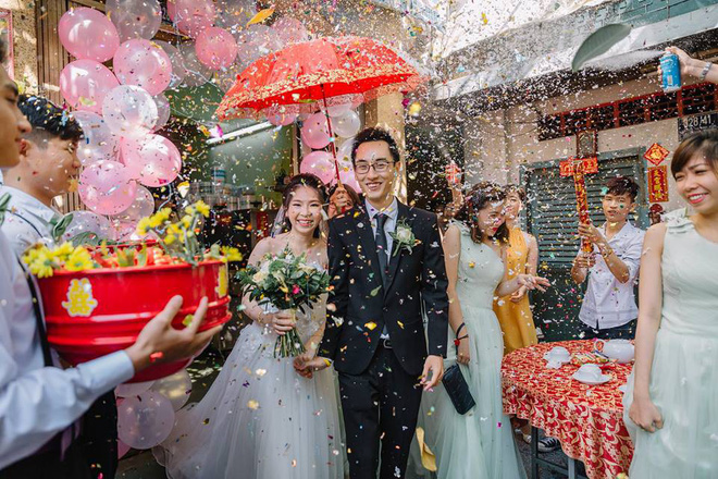 Chuyện tình học trò chinh chiến 10 năm nóng bỏng MXH, chàng chiến đấu với 5/7 anh bạn thân để cưa đổ nàng