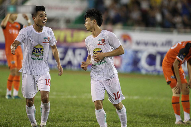 Cạm bẫy rình rập Công Phượng ẩn sau lời đường mật của Quế Ngọc Hải