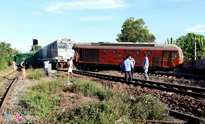 Hai đoàn tàu tông nhau ở Quảng Nam
