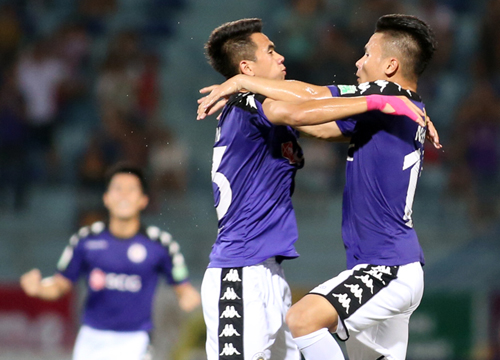 Hà Nội đả bại Thanh Hoá trong trận cầu rực lửa ở Hàng Đẫy