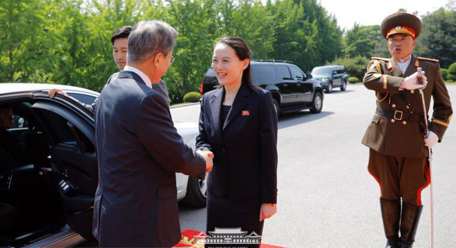 Tổng thống Moon Jae-in đã gặp lãnh đạo Triều Tiên Kim Jong-un lần 2 tại Bàn Môn Điếm Tổng thống Moon Jae-in đã gặp lãnh đạo Triều Tiên Kim Jong-un lần 2 tại Bàn Môn Điếm