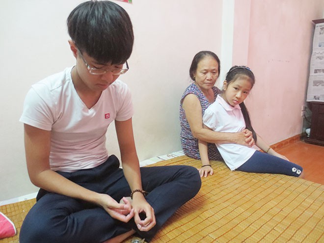 Vợ lái tàu SE19: Anh Hùng đã lỡ hẹn với vợ, với con!