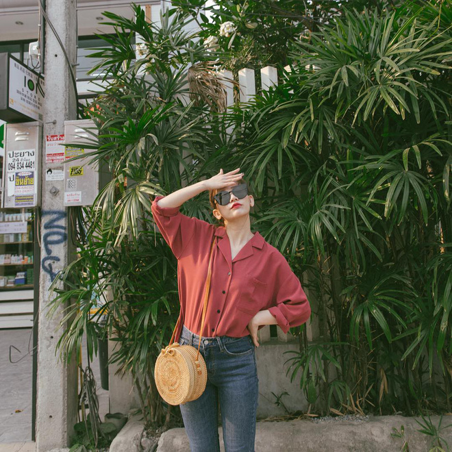 Hè này nếu định sắm túi cói, bạn đừng chọn hú họa mà nhất định hãy chọn túi cói tròn Hè này nếu định sắm túi cói, bạn đừng chọn hú họa mà nhất định hãy chọn túi cói tròn
