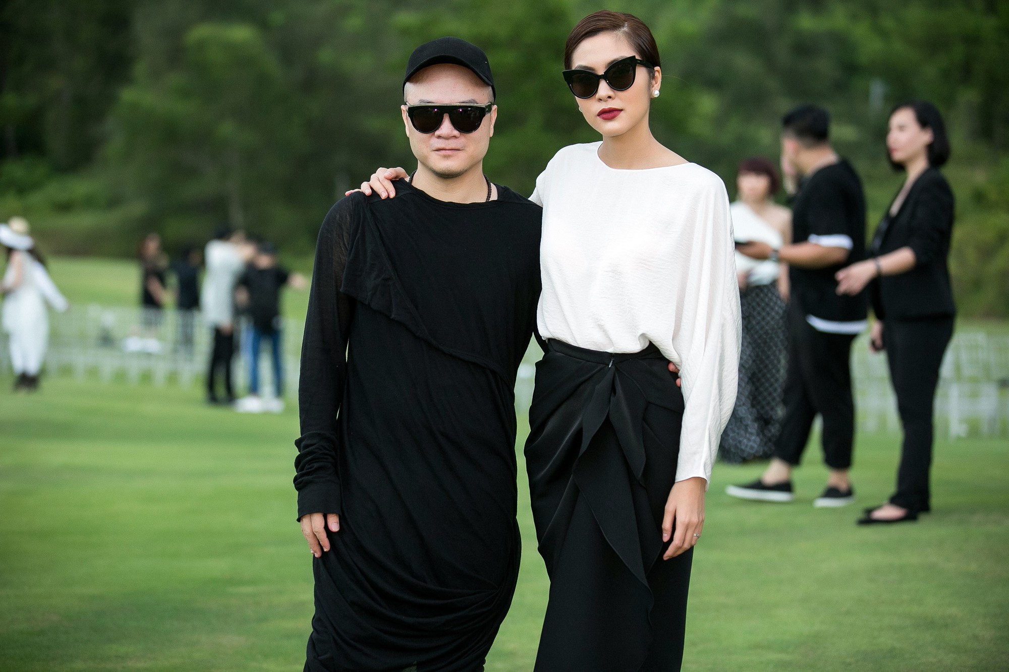 Tăng Thanh Hà mặc đơn giản vẫn sang chảnh đầy khí chất giữa dàn sao