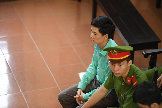 Nóng: Luật sư phát hiện Bộ Y tế tự ý sửa câu hỏi của cơ quan điều tra, định tội cho BS Lương