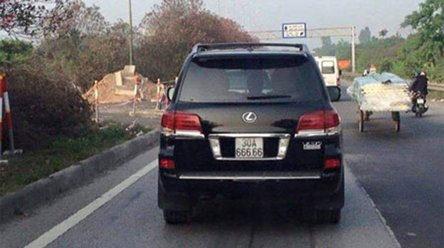 Lexus LX570 biển ngũ quý: Đẳng cấp đại gia, chơi xe hoành tráng