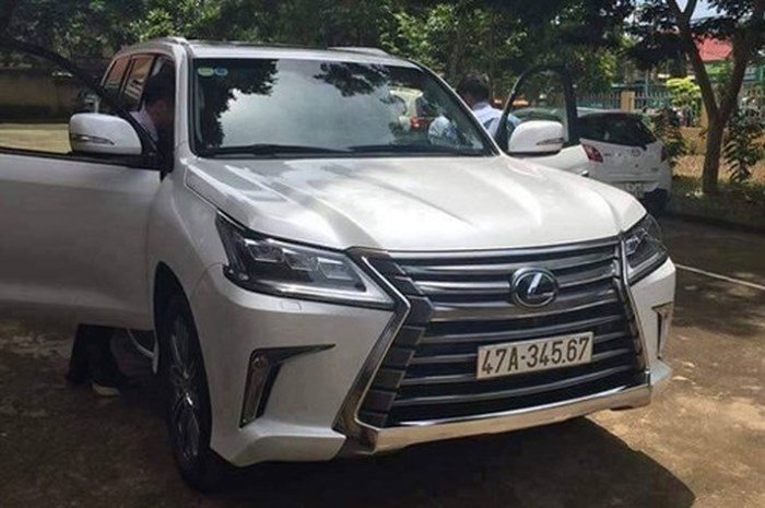 Lexus LX570 biển ngũ quý: Đẳng cấp đại gia, chơi xe hoành tráng