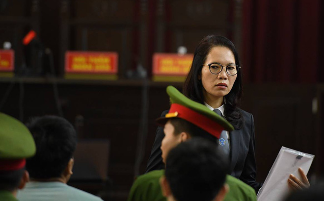 Nóng: Luật sư phát hiện Bộ Y tế tự ý sửa câu hỏi của cơ quan điều tra, định tội cho BS Lương