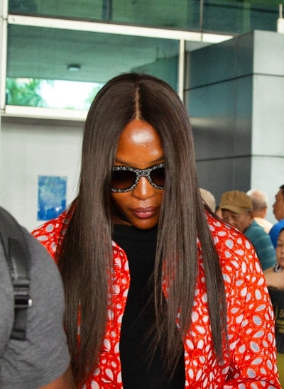 Báo đen làng mẫu Naomi Campbell bí mật đến Việt Nam, tranh thủ hẹn hò Lý Nhã Kỳ Báo đen làng mẫu Naomi Campbell bí mật đến Việt Nam, tranh thủ hẹn hò Lý Nhã Kỳ