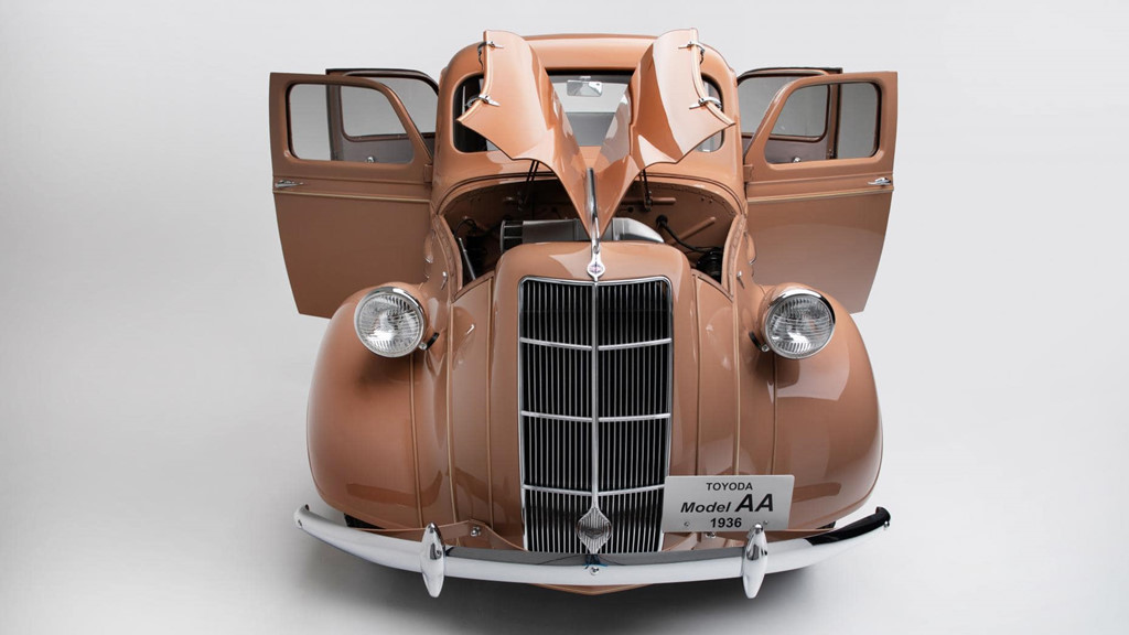 10 huyền thoại xe cổ làm nên lịch sử ôtô Nhật Bản