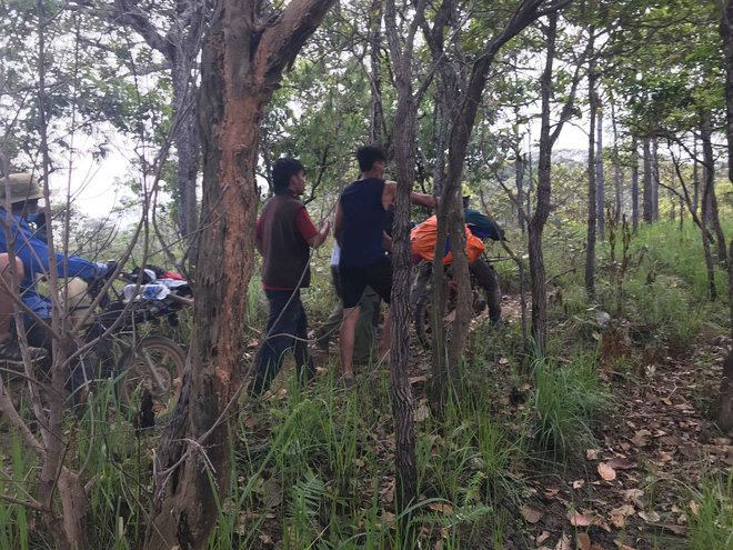 Đoàn cứu hộ kể lại hành trình khốc liệt suốt 3 ngày tìm cách đưa thi thể nam phượt thủ ra khỏi thác Lao Phào để về với gia đình