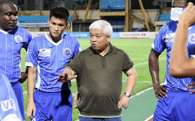 Cựu trợ lý bầu Kiên: Công Vinh khác biệt với phần còn lại của bóng đá Việt Nam