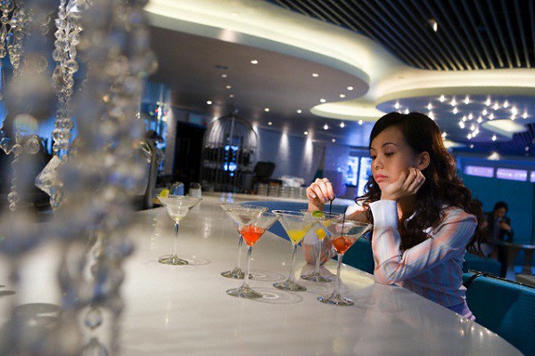 8 năm gồng gánh nuôi một gã tệ bạc, tôi đã phải dọn nhà đi trong đêm khuya với nỗi hận ngút trời