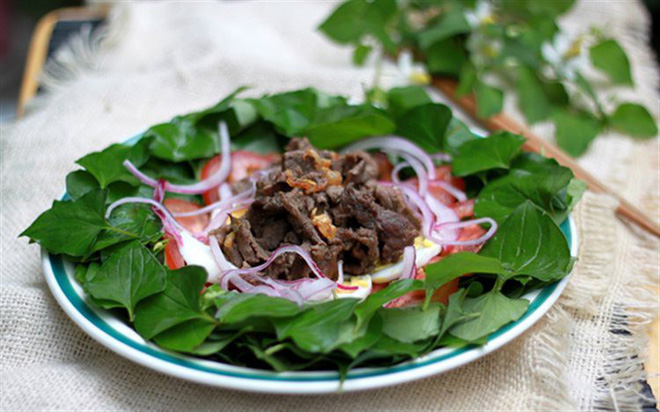 Bạn có thể tận dụng rau diếp cá để nhanh chóng có được những bài thuốc chữa bệnh