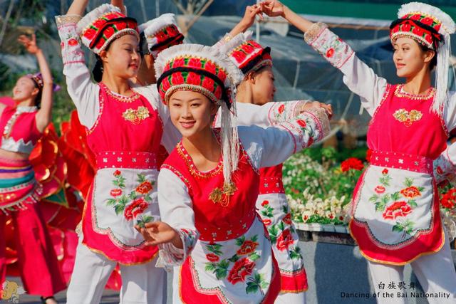 Lạ lùng nơi nam nữ đã kết hôn mỗi năm được trốn 3 ngày để quan hệ với tình cũ