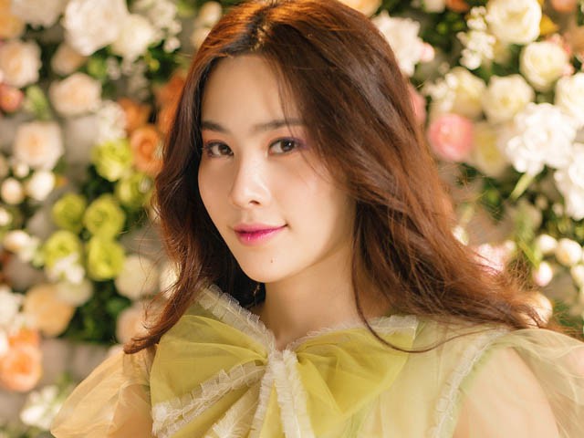 Nam Em à, đừng làm Võ Tắc... Em, hãy cứ là Nam Em thôi!