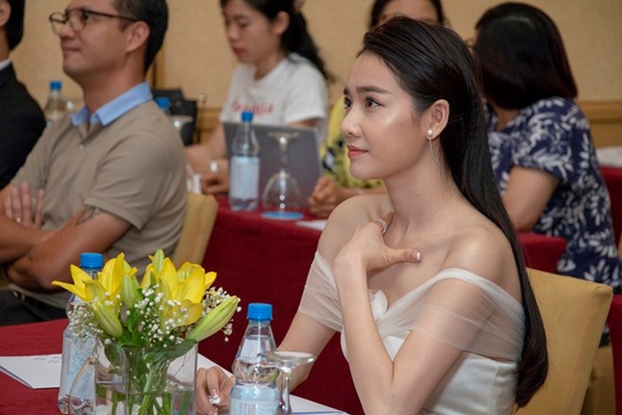 Nhã Phương: Nhan Phúc Vinh tránh tôi như tránh tà