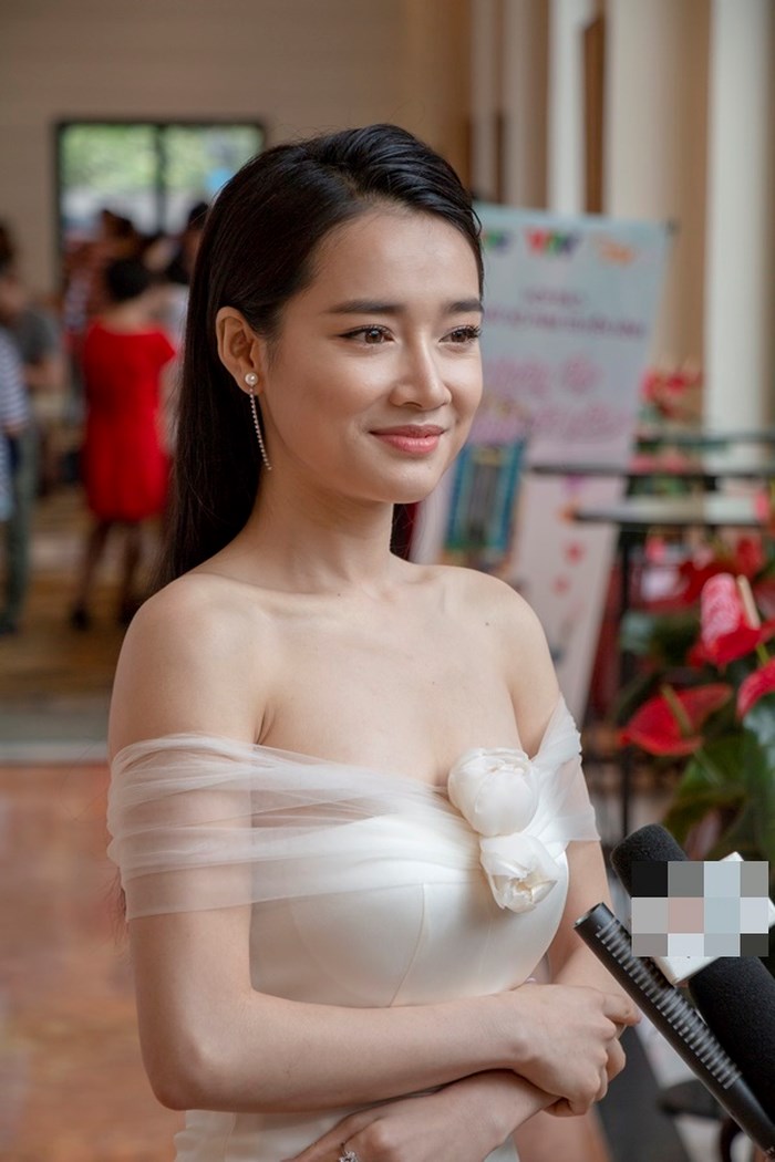 Nhã Phương: Nhan Phúc Vinh tránh tôi như tránh tà