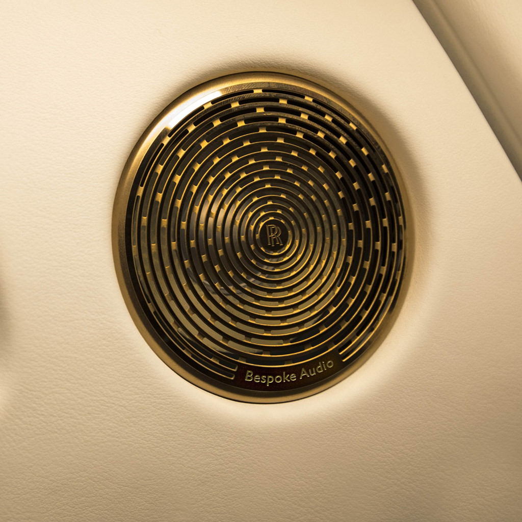 Chiếc Rolls-Royce Dawn đặc biệc có khả năng tự biến thành ban nhạc