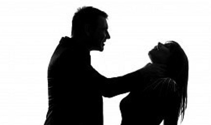 Dùng vải màn siết cổ vợ đến chết sau mâu thuẫn