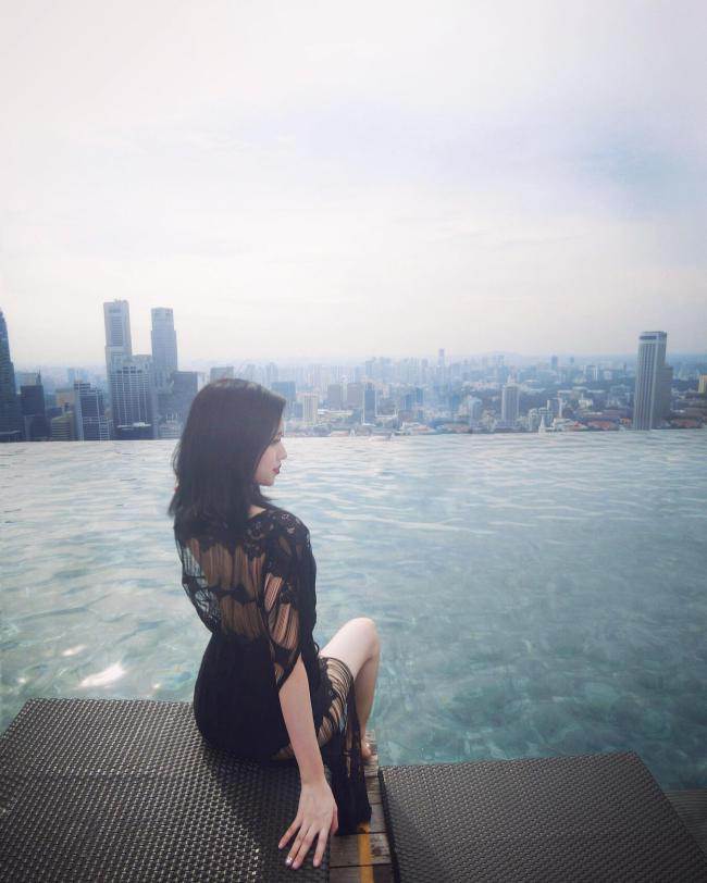 Cuộc sống xa hoa của những hot girl bỏ showbiz lấy chồng đại gia