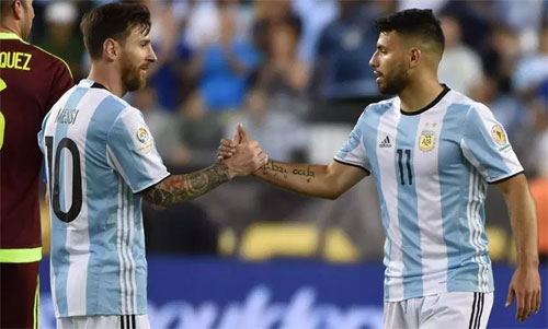 Messi lập hat-trick, Argentina thắng đậm trận khởi động trước World Cup
