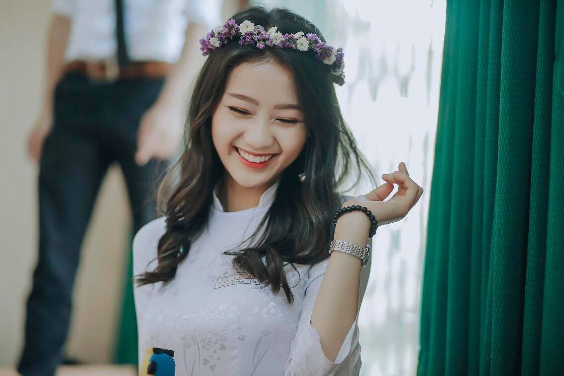 Quá xinh khi chụp ảnh kỉ yếu, nữ sinh Đăk Nông được xin link nhiều đến nỗi phải khoá Facebook