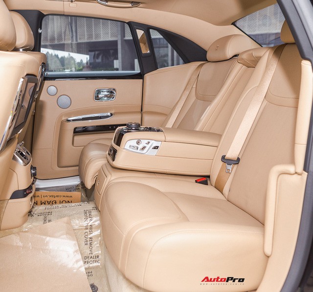 Thêm Rolls-Royce Ghost Series II về tay đại gia bí ẩn Thanh Hoá? Thêm Rolls-Royce Ghost Series II về tay đại gia bí ẩn Thanh Hoá?