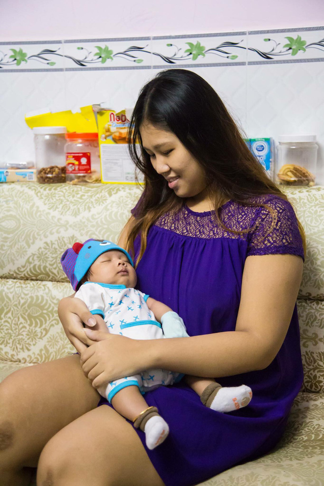 Bà mẹ 9x xuất hiện ở 2 bức ảnh khiến dân mạng tranh cãi vì quá khác và đây là câu trả lời Bà mẹ 9x xuất hiện ở 2 bức ảnh khiến dân mạng tranh cãi vì quá khác và đây là câu trả lời