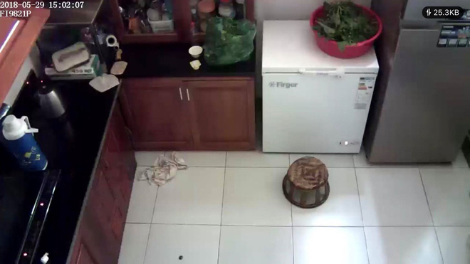 Mẹ trẻ Hà Nội khổ vì osin, trả lương 6 triệu để trông em bé 1 tuổi mà đổi lại kết quả kinh hoàng