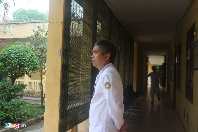 28 tuổi nhập viện tâm thần vì uống rượu từ khi mới dậy thì