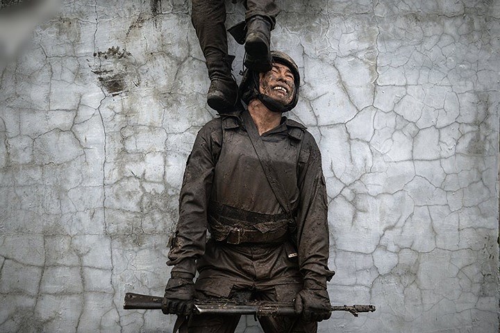 Cận cảnh đặc nhiệm nội vụ Nga vượt qua bài thử thách khắc nghiệt