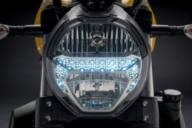 2018 Ducati Monster 821 về Việt Nam, đắt hơn Hyundai i10