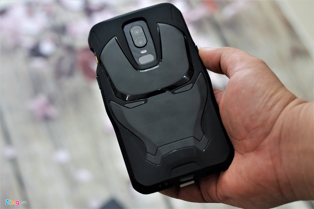 Chi tiết OnePlus 6 phiên bản Avengers đầu tiên về VN