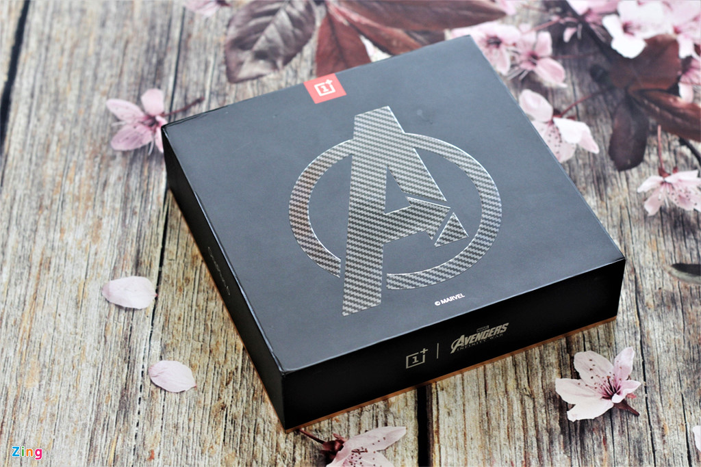 Chi tiết OnePlus 6 phiên bản Avengers đầu tiên về VN