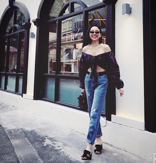 Áo hở eo và siêu kiệm vải đang là xu hướng gợi cảm nhất hè năm nay