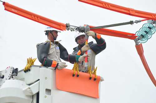 Sẵn sàng các phương án cung ứng điện khi nắng gay gắt