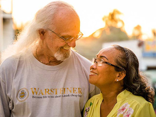 Bức ảnh lính Mỹ và cô gái Việt xôn xao mạng xã hội - Câu chuyện thật phía sau còn cảm động hơn những gì chúng ta đọc được trên mạng