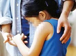 Bắt giam kẻ dâm ô sờ soạng hàng loạt học sinh tiểu học ở Sài Gòn