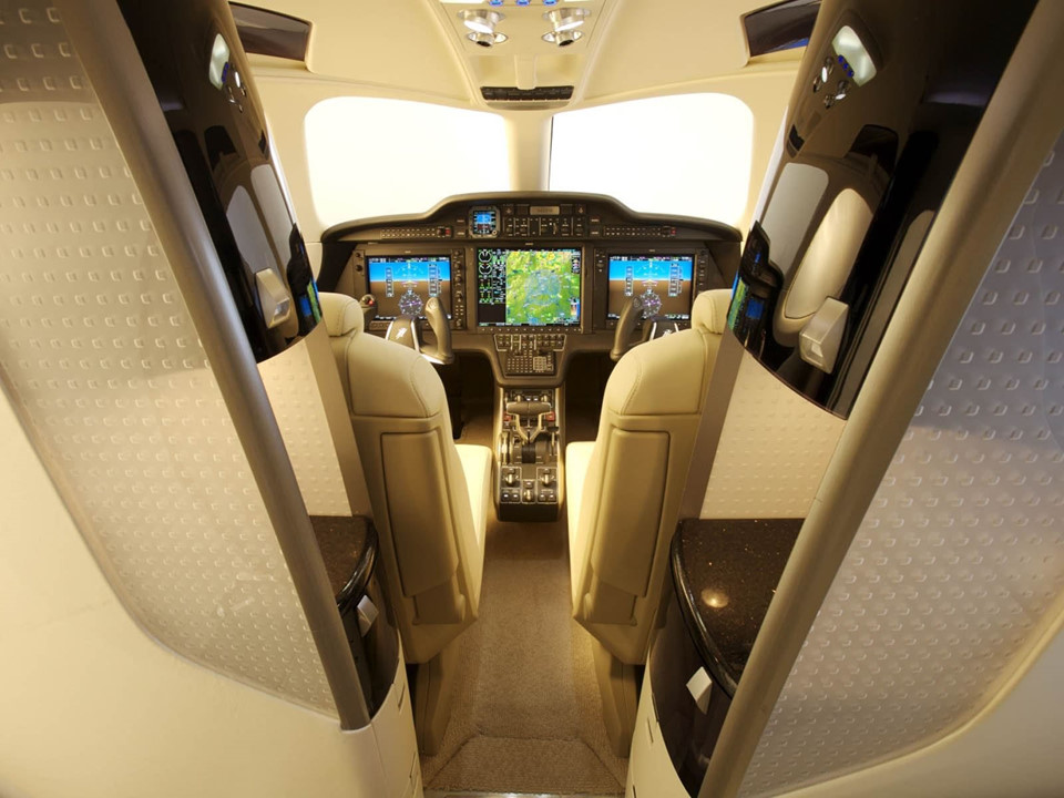 Cận cảnh phi cơ cá nhân HondaJet Elite giá gấp 30 lần chiếc NSX