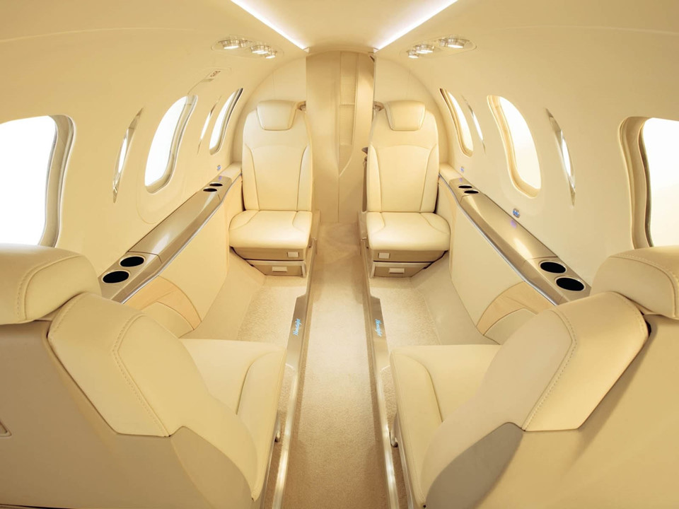 Cận cảnh phi cơ cá nhân HondaJet Elite giá gấp 30 lần chiếc NSX