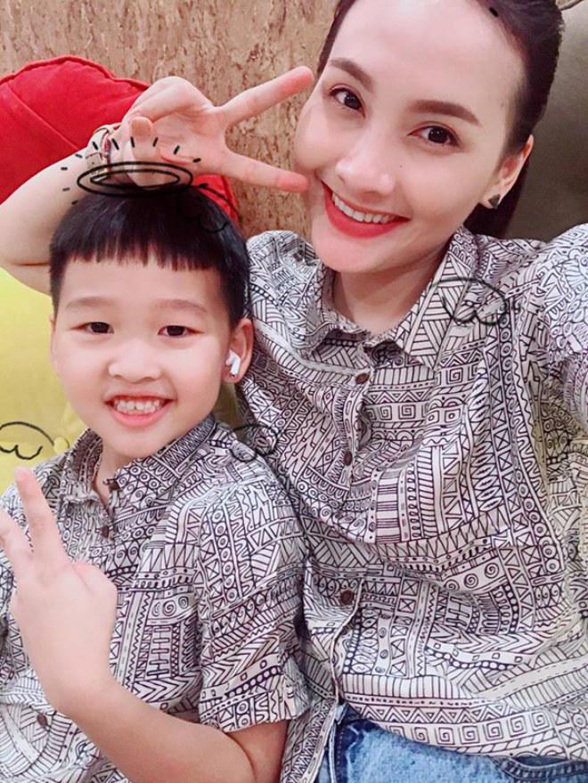 Bảo Thanh: Chồng tôi không muốn sinh thêm con vì lo vợ xuống sắc và bệnh tật