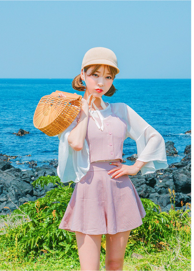 Mùa hè thích nhất là được mặc nhiều kiểu quần shorts, mà kiểu nào cũng khiến các nàng say mê rồi muốn diện cho bằng hết