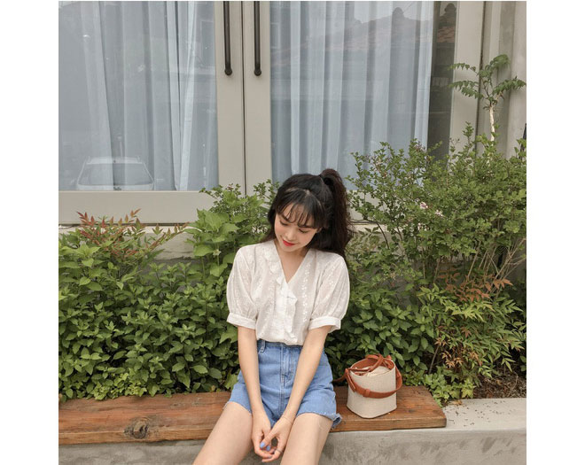 Mùa hè thích nhất là được mặc nhiều kiểu quần shorts, mà kiểu nào cũng khiến các nàng say mê rồi muốn diện cho bằng hết Mùa hè thích nhất là được mặc nhiều kiểu quần shorts, mà kiểu nào cũng khiến các nàng say mê rồi muốn diện cho bằng hết