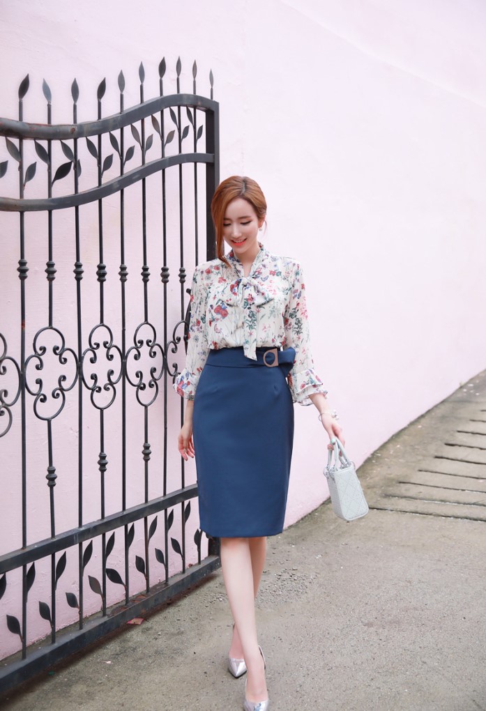 Sơ mi tay chuông - Sự lựa chọn cho các cô nàng mê thời trang Sơ mi tay chuông - Sự lựa chọn cho các cô nàng mê thời trang