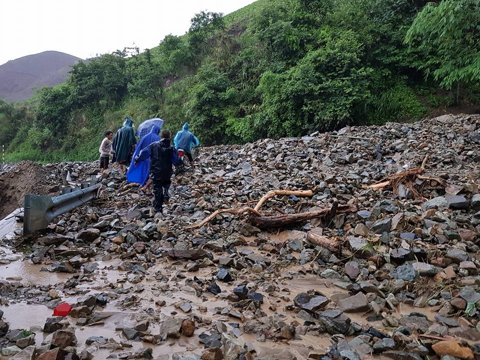 Sơn La xuất hiện lũ quét, quốc lộ 37 tê liệt Sơn La xuất hiện lũ quét, quốc lộ 37 tê liệt