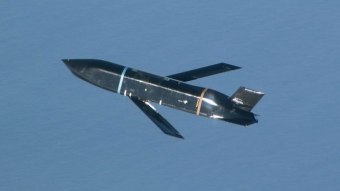 Mỹ thử thành công tên lửa diệt hạm từ oanh tạc cơ B-1B