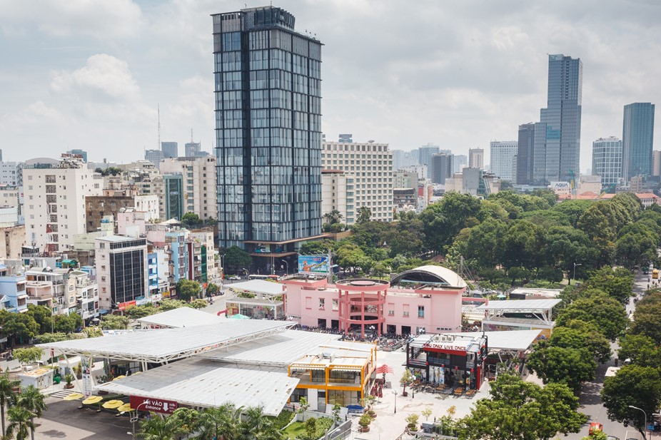 Đua nhau xẻ thịt công viên TP.HCM làm khu vui chơi, nhà hàng