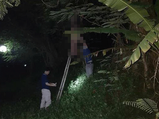 Đôi dép nữ cạnh thi thể nam thanh niên treo cổ