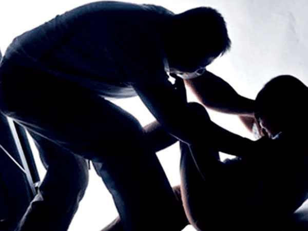 Cán bộ tư pháp hiếp dâm: Từng viết thư cho bé gái